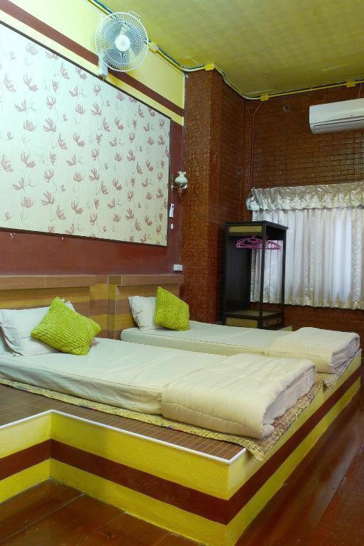 Baan Kaewta Hotel Chiang Mai Quarto foto